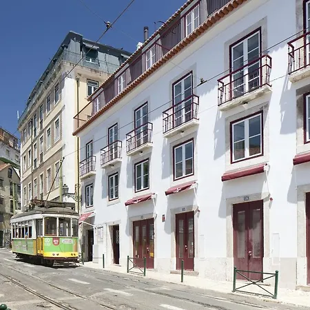 Castelo 122 *